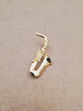 gold saxophone brooch, clear rhinestones and roll clasp - Vintage Goldtone